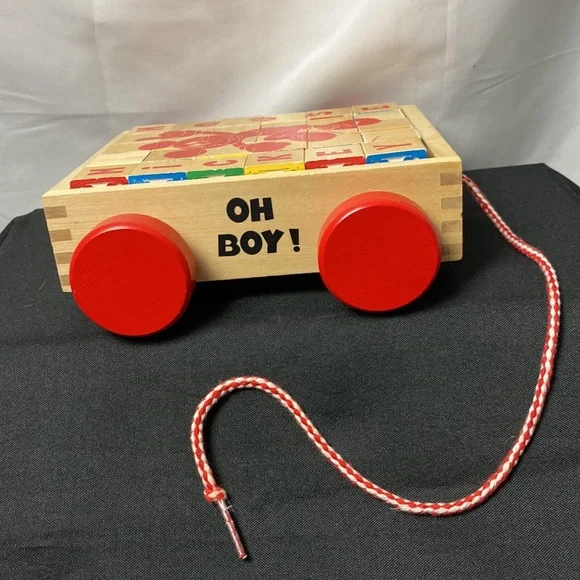 MELISSA & DOUG DISNEYLAND RESORT MICKEY 30 PIECE BLOCK SET IN PULL CART - Picture 5 of 9